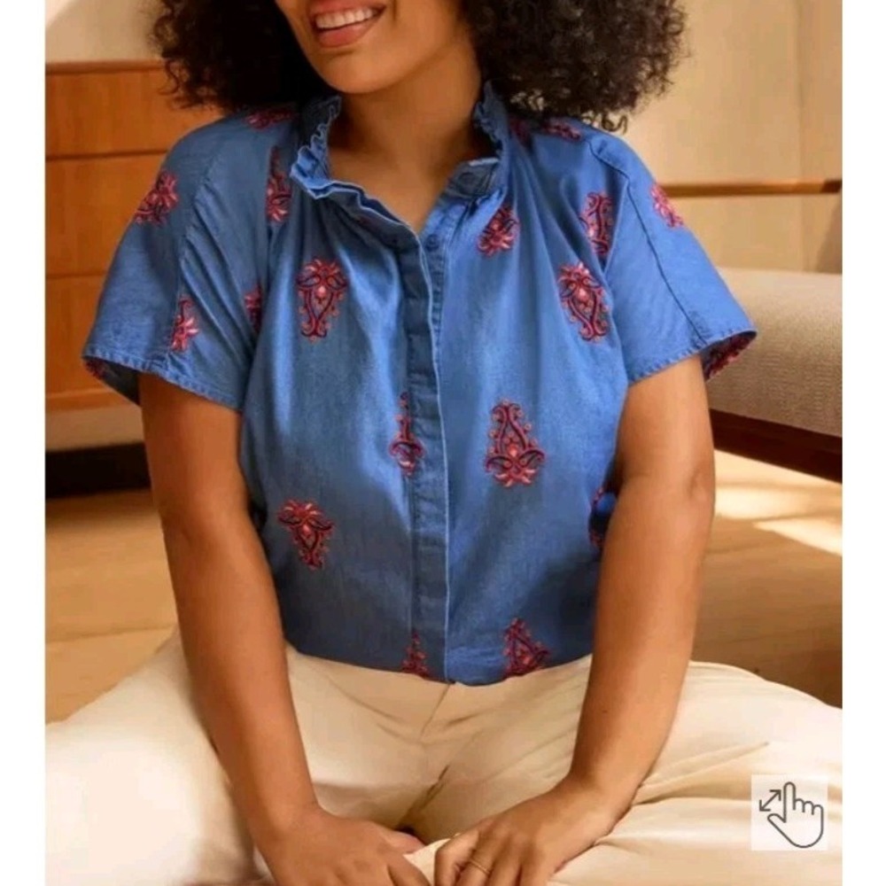 Torrid Belle Isle Embroidered Chambray Top Womens 3X Blue Ruffle Neck Boho - Picture 1 of 12